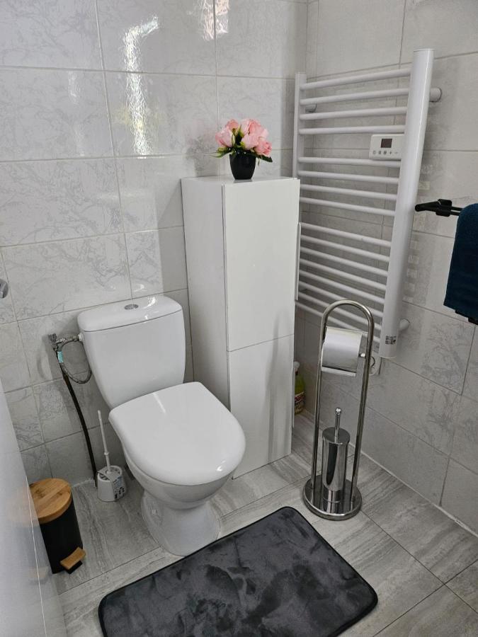 Chez Angela Appartement Avec Terrasse Bbq Et Jacuzzi Fresnes-Sur-Marne Zewnętrze zdjęcie